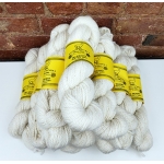 White bulky Alpaca yarn