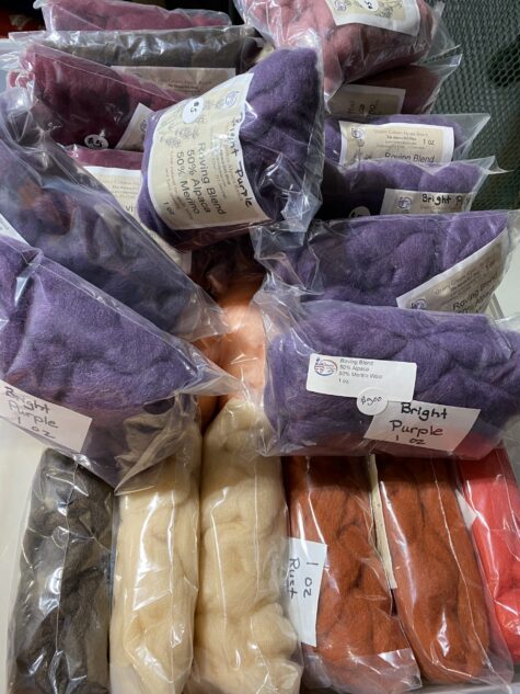 Alpaca Dyed Roving ~ 50% alpaca/50% merino roving by oz